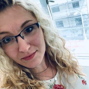 Meet your Posher, Amanda